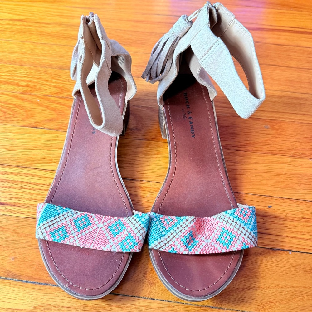 Rock & Candy by Zigi Nancie Suede Heeled Sandals Tribal Pattern Pink Blue Tassle